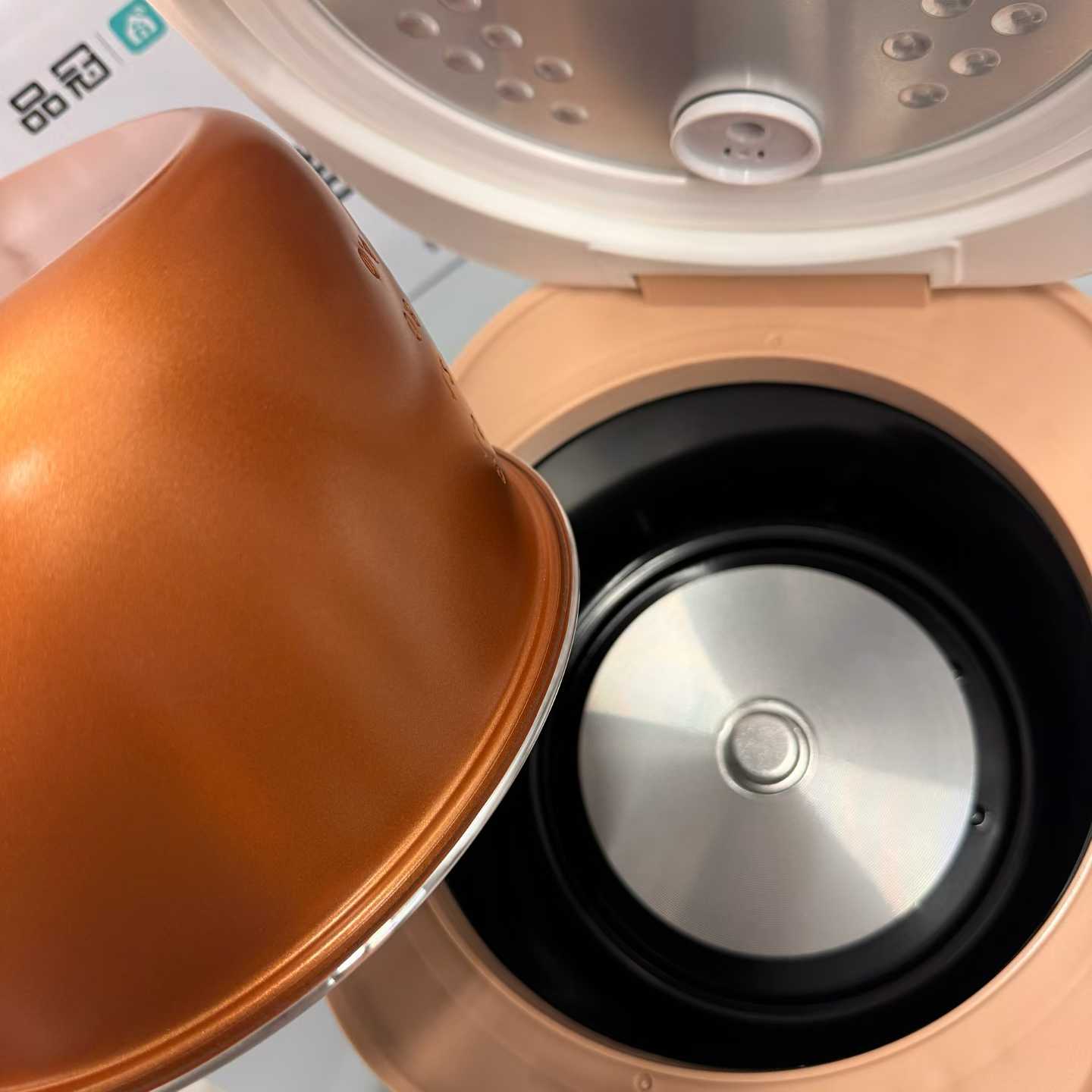 一款由品冠出品、支持中国移动「和家亲」APP联动的智能多功能电饭煲，主打基础烹饪+智能互联，是一款兼顾实用性与科技感的家用厨房小家电 全新带包装  - 5